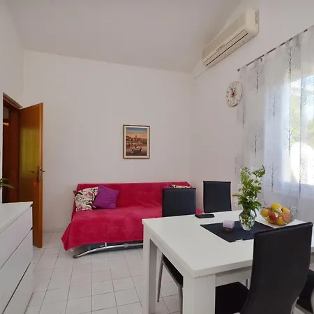 Laidback Apartment Orebic
